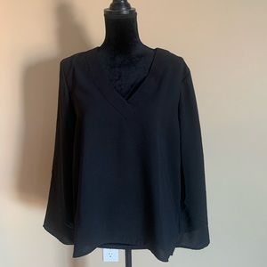 NWT women’s Japna black blouse flowy sleeves sz L
